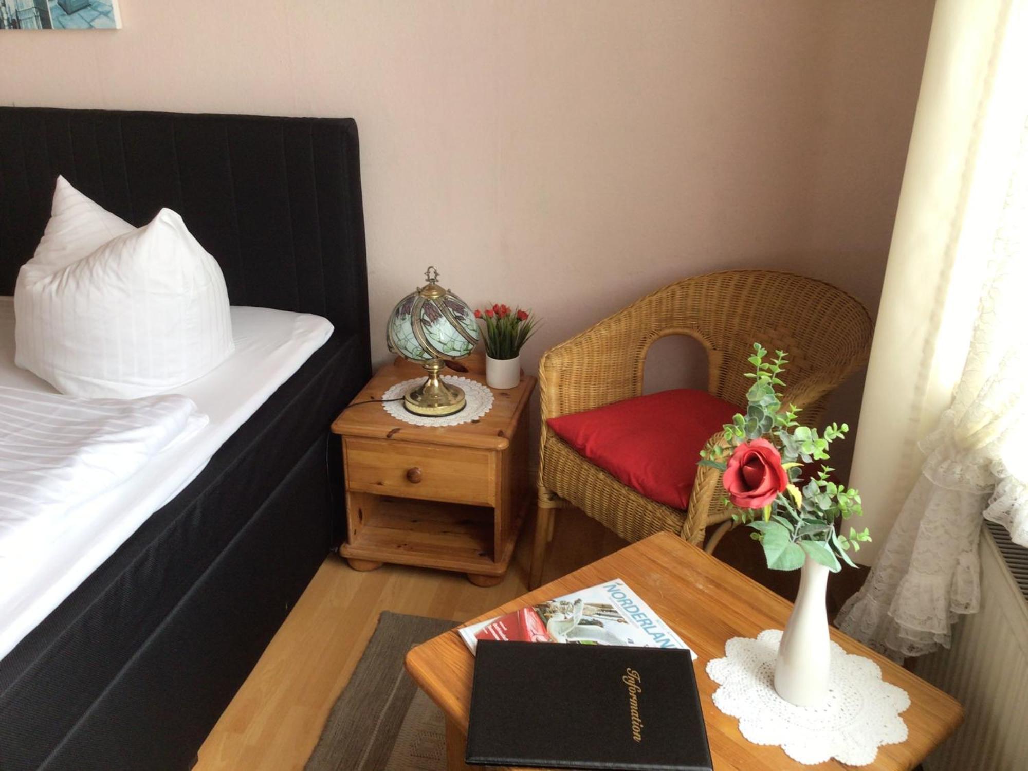 Pension „La Rose“ นอร์เดน ภายนอก รูปภาพ